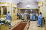 В праздник Сретения Господня митрополит Феодосий совершил Литургию в Спасо-Преображенском соборе 3