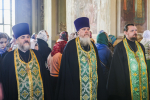 В канун Цветоносной недели митрополит Феодосий совершил всенощное бдение в Спасо-Преображенском соборе 4