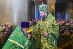 В канун Цветоносной недели митрополит Феодосий совершил всенощное бдение в Спасо-Преображенском соборе 10
