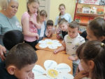 Празднично-игровая программа «Семья — это то, что с тобою всегда»